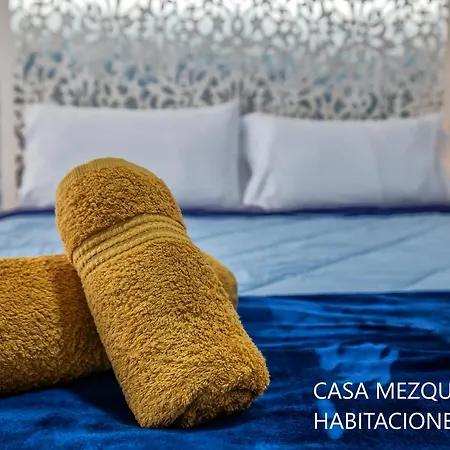 Casas Caballerizas Mezquita 1 Y 3 Hab Lägenhet